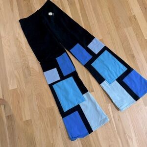 Margarita •SUPPLEX  Wide Leg Bell Bottom/ Flare Yoga Leggings Size 3 ( L)